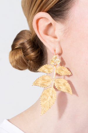 
            
                Load image into Gallery viewer, Pat’s Golden Leaf Earrings
            
        